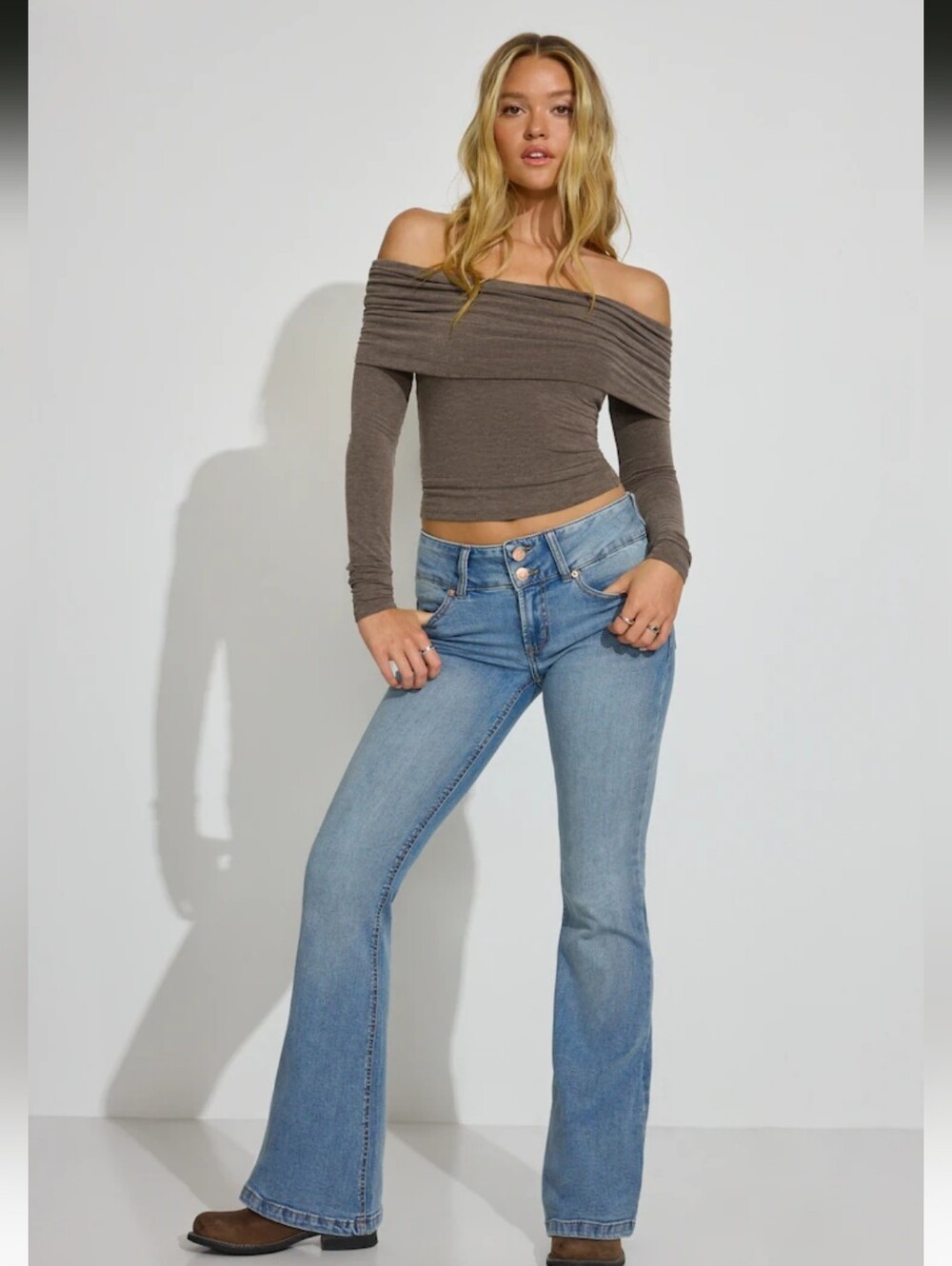 NWT Garage Low Rise Flare Jeans 0/24 Evelyn Blue
